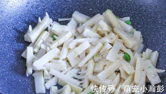 冬季特有的食材,20块钱一斤,吃一顿刮三天油,有条件女人要多吃