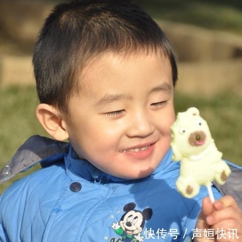 孩子|从小不被允许吃零食的孩子,长大真的会更健康宝妈直言很后悔