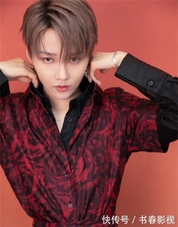 謝可寅|央視七夕晚會 THE9劉雨昕、許佳琪、謝可寅演繹經(jīng)典紅歌串燒