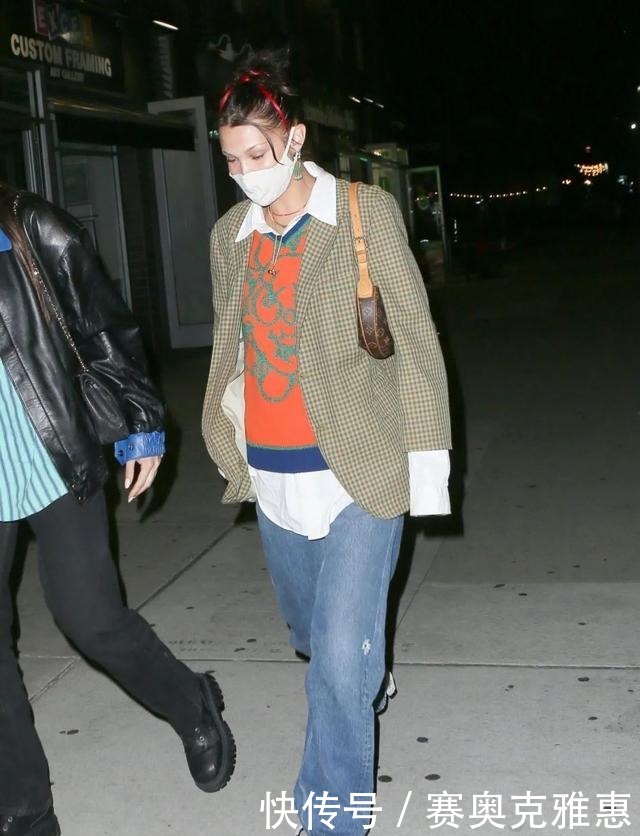 白色衬衫|初冬怎么穿才好看?借鉴时尚博主的“叠穿法则”,时髦保暖显气质