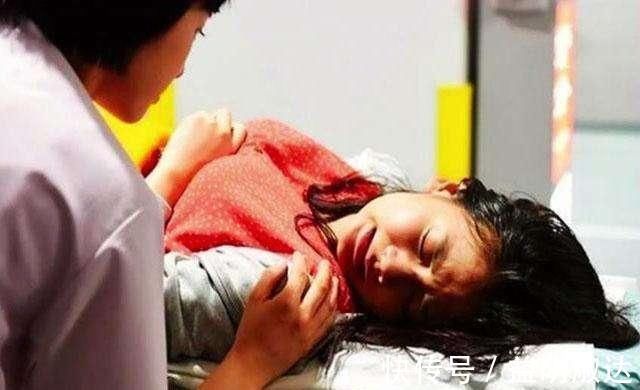 产房|95后孕妈分娩前没做功课,进入产房尴尬连连,捂脸不敢面对医生