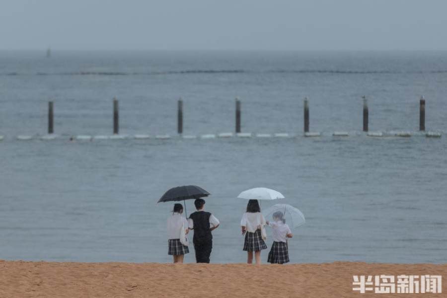 雨中漫步八大关