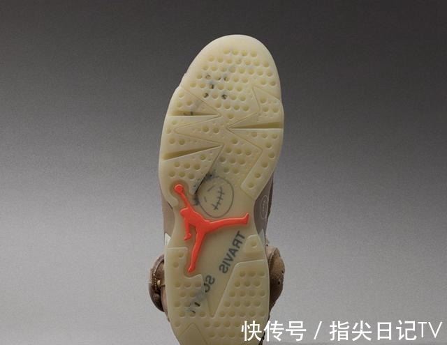 travis 登场信息有了!TS x AJ6最新实物释出!又多一个兜!