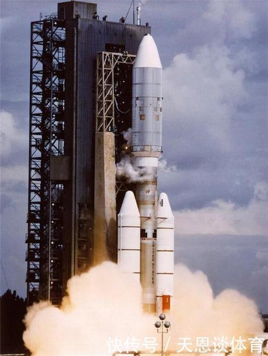 暗淡蓝点 这张在64亿公里之外拍摄的照片,刷新了人类对地球的认知