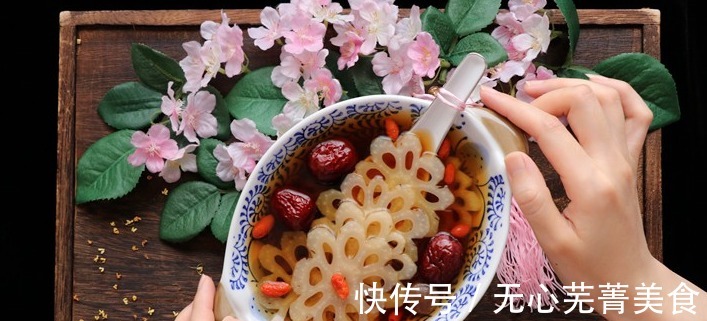 秋季|秋天要多吃莲藕，教你简单做法，不炖不凉拌，面如桃花好入秋！