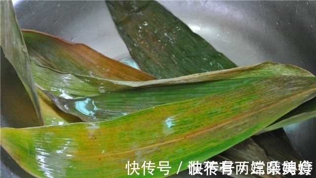 早餐别再蒸馒头了，教你懒人做法，比包子简单，比馅饼好吃，香！