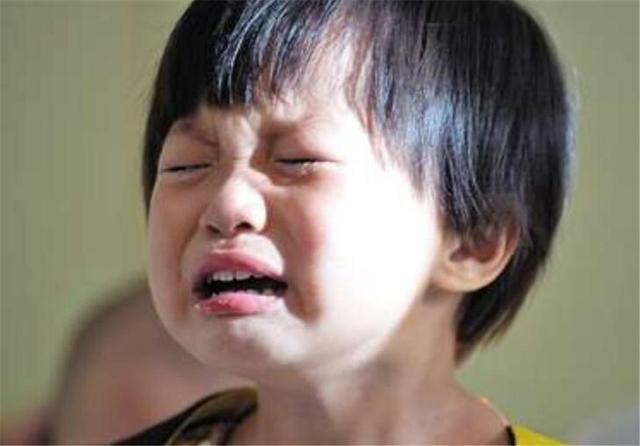 优点|上幼儿园“从来不哭”的孩子,家庭有这3大优点,孩子受益终生