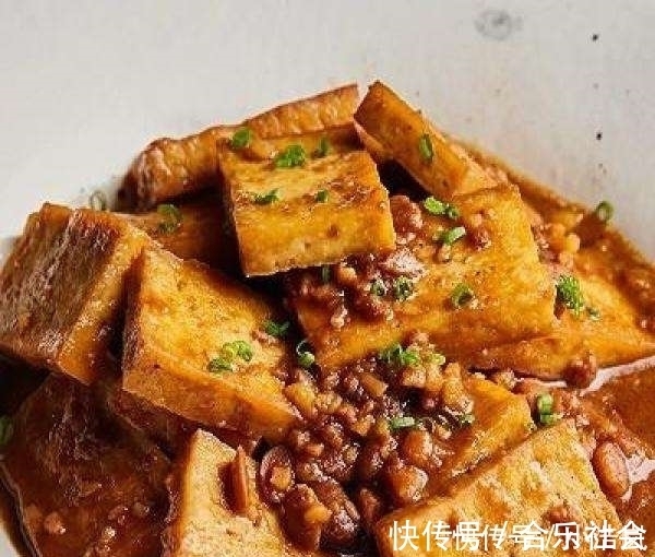 冬天,牛肉可以不吃,此菜比牛肉还养人,2元一斤多吃身体壮如牛