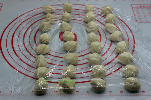 过年了，饼干别买，教你做红豆酥饼，酥脆可口，好看又健康！