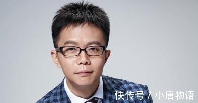 书迷!这个人的小说无人敢拍, 曾被告上法庭, 书迷寄去的刀片“堆成山”!