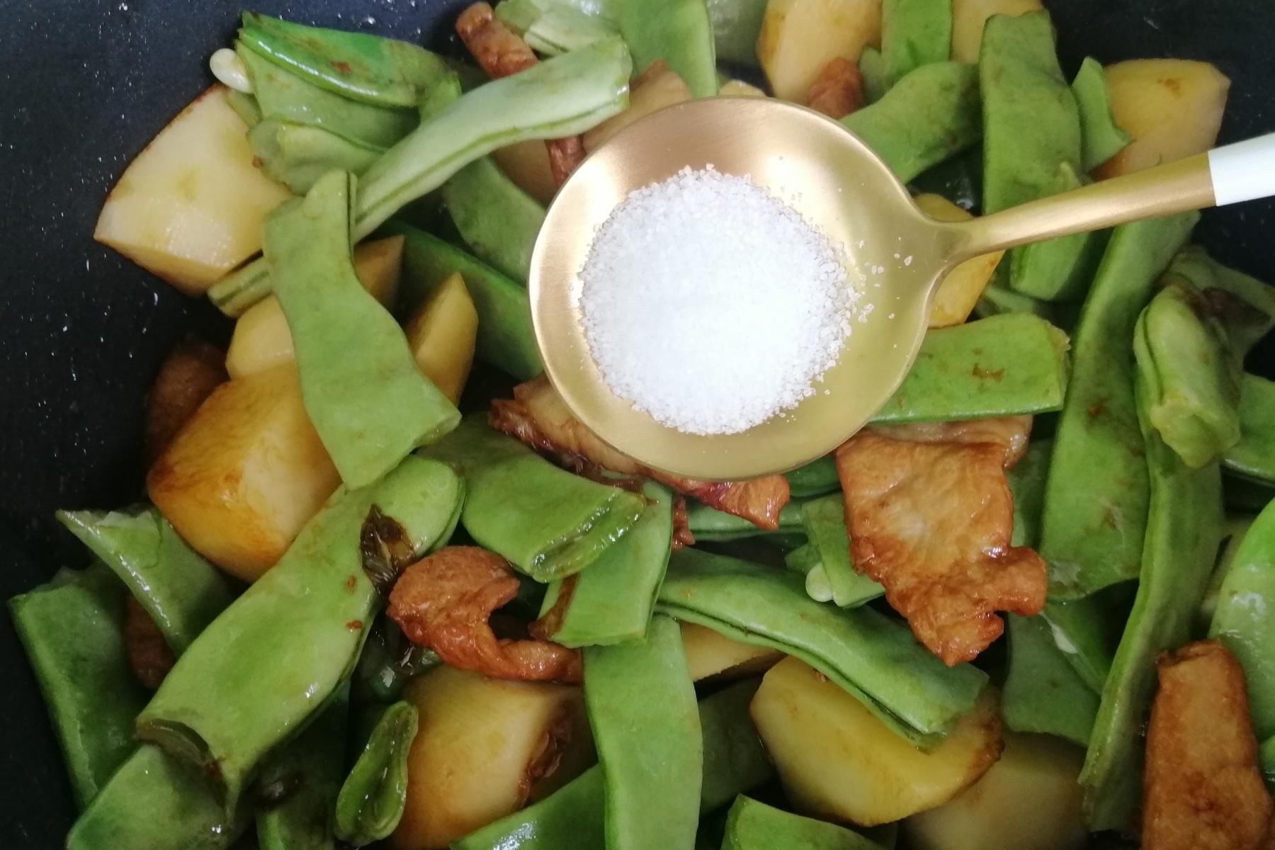 营养|天热不想做饭，炖一锅它，全家人爱吃，简单营养又下饭