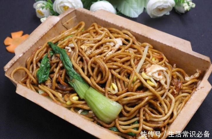 好吃|花几分钟学做这款人气早餐面条,简单又好吃,孩子天天吵着要吃