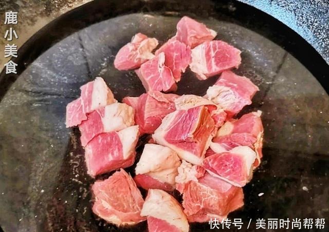 羊肉除膻不能只焯水!教你3个妙招,汤鲜浓香,羊肉酥嫩无膻味