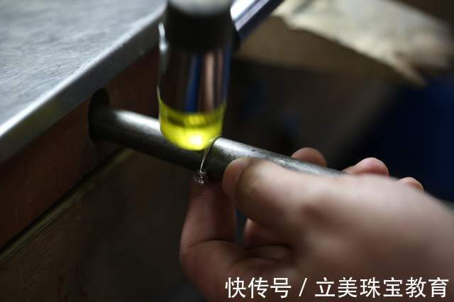 珍珠|珠宝首饰脏了怎么进行珠宝美容?