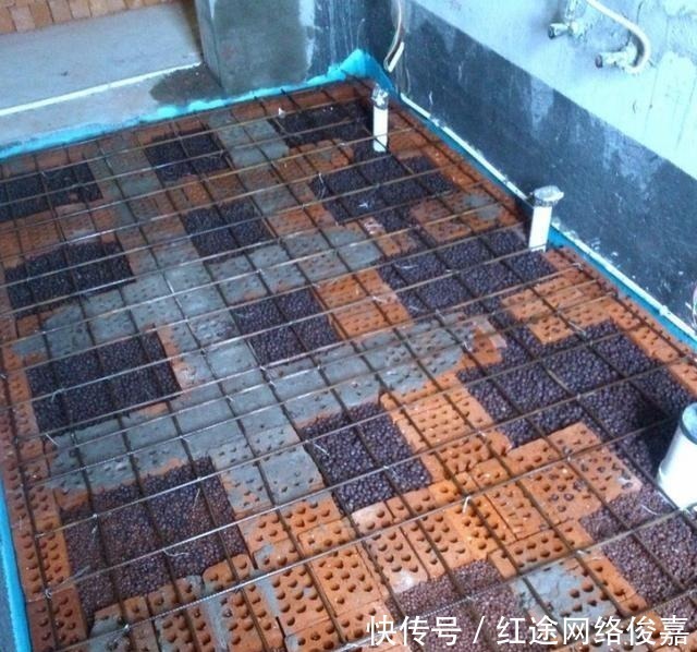 卫生间|装修卫生间多加跟管子,防水层坏了都没事,老师傅直夸遇到行家!