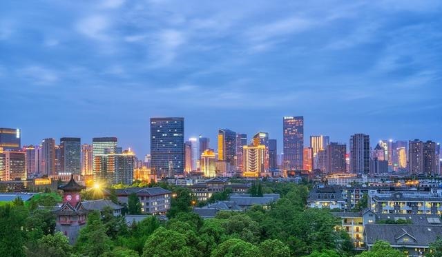 这座城市,五一假期旅游收入成全国第一,