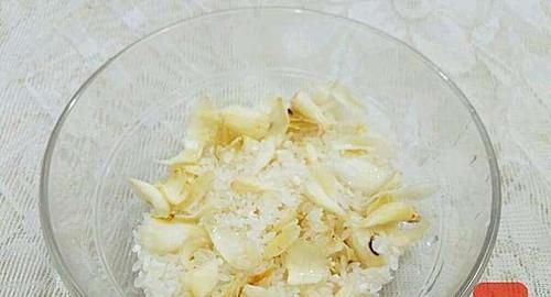 睡眠不好、肝火旺盛，要多吃，清热降火促进睡眠，一觉睡到大天亮