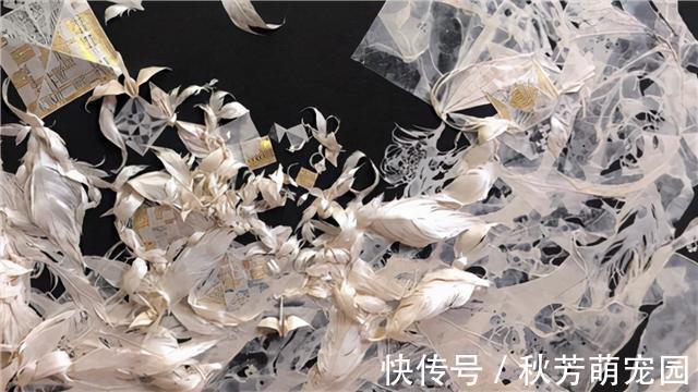 光影@日本妹子把白纸刻成玻璃杯,连水珠都能看见,裸眼3D还能这么玩?