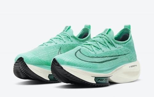 一鞋多穿！严选3 款高颜值“跑鞋”，潮流穿搭和运动一次搞定！