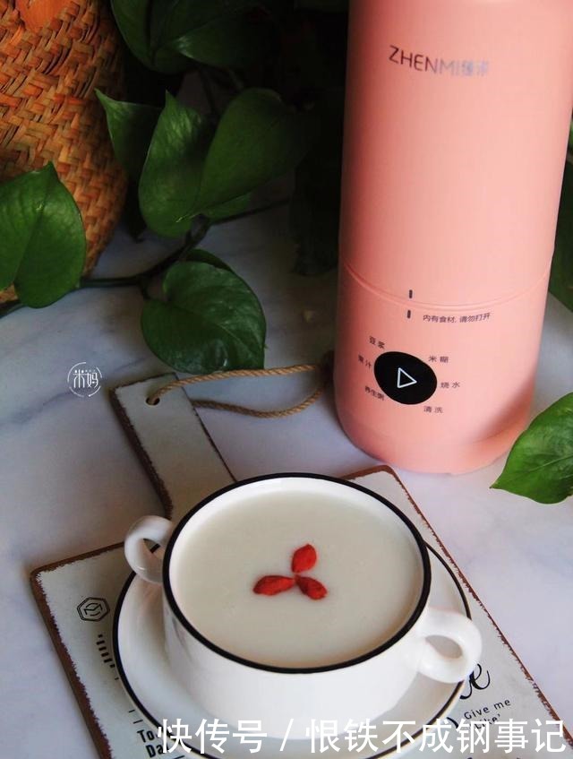 早餐别整天喝牛奶了,它比牛奶强多了,热乎乎喝一杯,暖胃又滋补