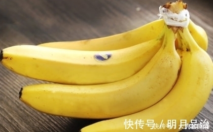 香蕉皮|香蕉皮不用扔了,每天泡一泡,解决很多人的难言之隐,早知早受益