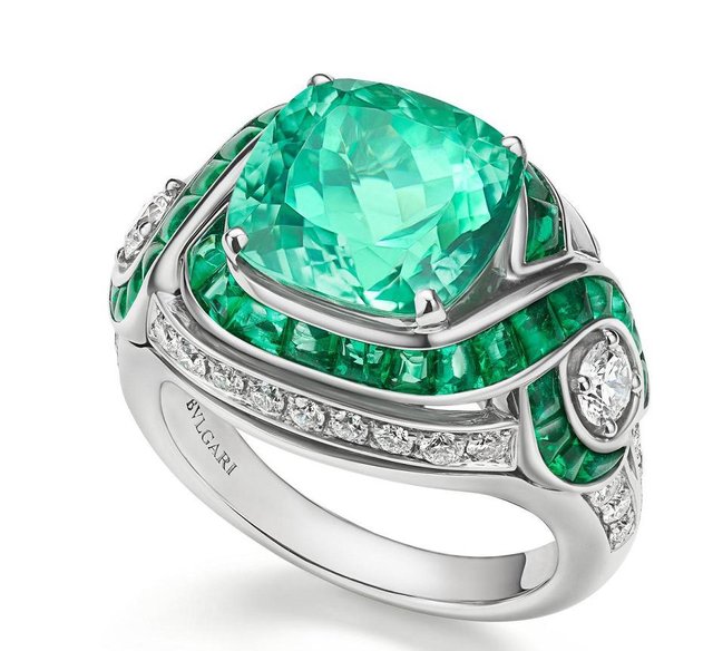 宝格丽推出 Colour Journey 系列:帕拉伊巴碧玺