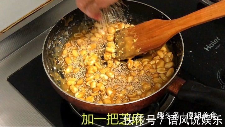 一碗花生米，不用鸡蛋，不炸也不煮，简单一做，好吃的停不下来