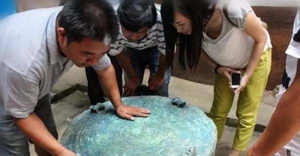 祖坟里挖出的文物是自己所有还是归国家所有