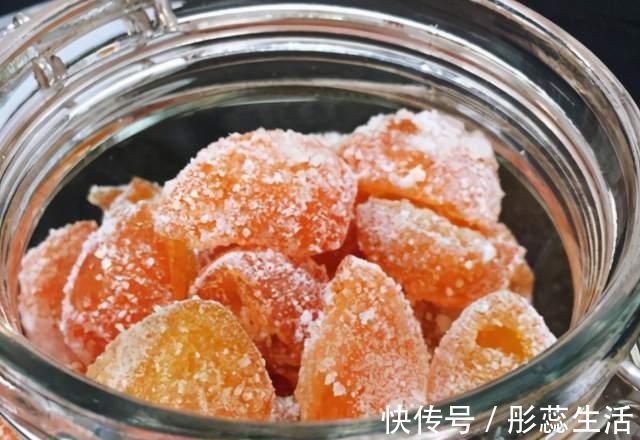 冬天，正大量上市的水果，我遇到从不手软，一煮一晒，随取随吃