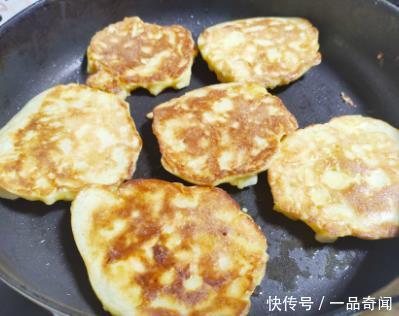 水果|孩子不爱吃苹果?搭配鸡蛋做成小饼,松软香甜,孩子爱不释手!