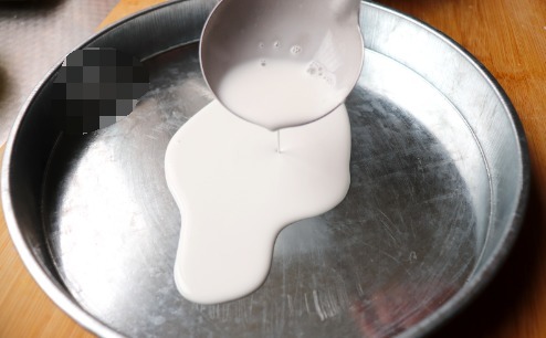 米浆|大米别蒸米饭了,教你一个好吃做法,比凉皮简单,孩子老人都喜欢