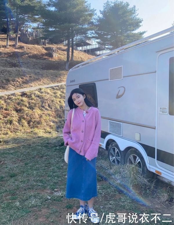 春季穿搭小妙招：颜值不够，“亮色鞋子”来凑