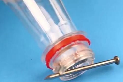 口放|在塑料瓶口放一根铁钉,好多人不知道有啥用,但用过的人都夸好
