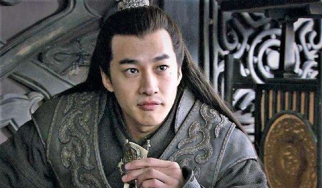 关羽|老黄忠能力战关羽，若他在巅峰期能击败吕布吗？答案出乎意料