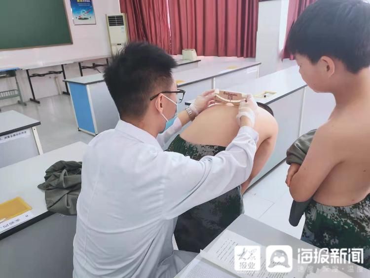 龙口市优化脊柱侧弯筛查流程助力青少年养成良好体态|为民办实事| 龙口市委