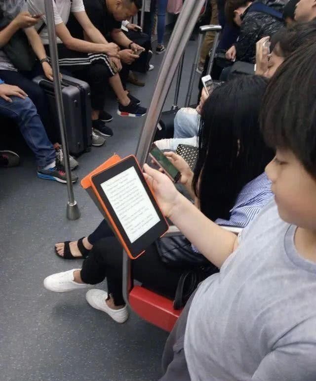 样子|“你没文化的样子，真掉价”：一场疫情，炸出了多少精神穷人