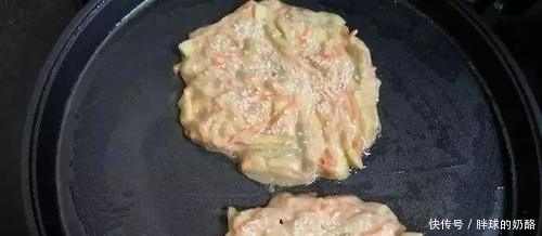 早餐饼|一个茄子,两个鸡蛋,不蒸,不炒,不用一滴水,十分钟搞定早餐