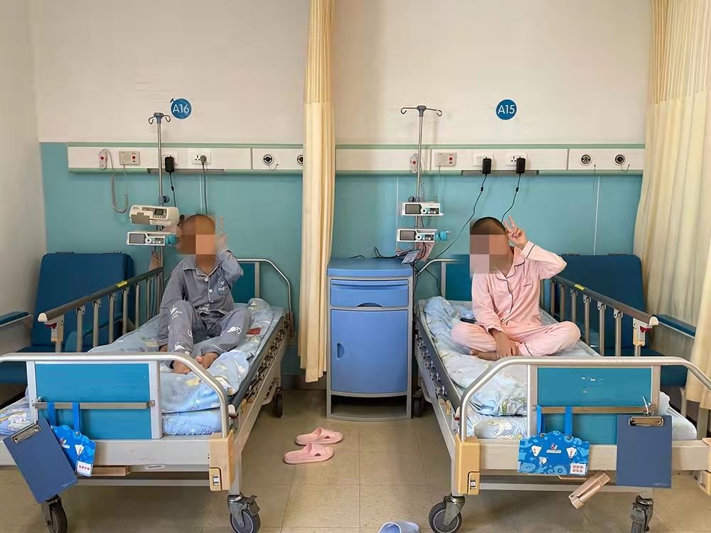 干细胞|双胞胎同时患上罕见遗传性血液病，父亲捐髓救子：再给你们一次生命