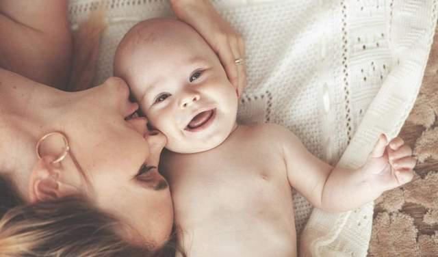 小丽|给宝宝喂母乳，有几条禁忌尽量少碰，最后一条往往易影响母乳质量