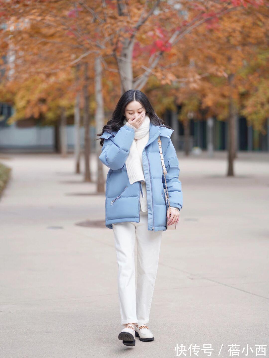秋冬|冬季穿啥保暖又时髦?王牌单品“羽绒服”,搭裤子、半身裙真洋气