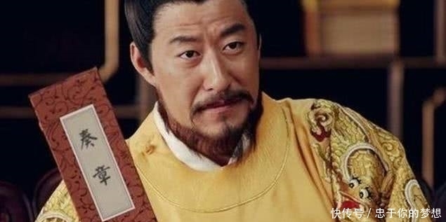 大臣|皇帝宴会上不停给大臣夹菜，大臣心惊胆战，回家杀了2个儿子并自刎