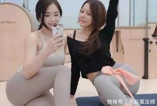 看起来|小姐姐爱穿性感的紧身打底裤,尽显火辣的身材,令人着迷