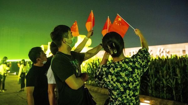 我爱你中国|超60万观剧人次！这个国庆假期，只有河南·戏剧幻城全程高能