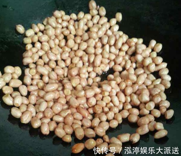 朋友|炒花生米,第一步先倒油是错的,多做1步,花生米更酥脆、不回潮