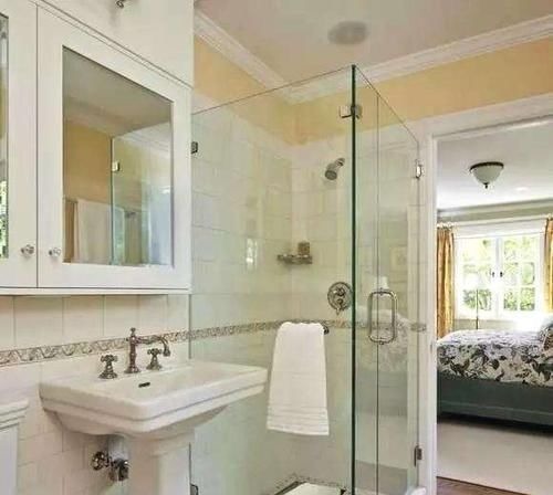 淋浴房|小卫生间不要装马桶了,聪明人都是这样设计,实用方便又不占地方