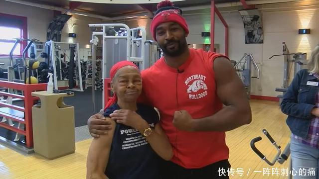 冠军|82岁老奶奶夺举重冠军,一口气能做100个俯卧撑,施瓦辛格都服她