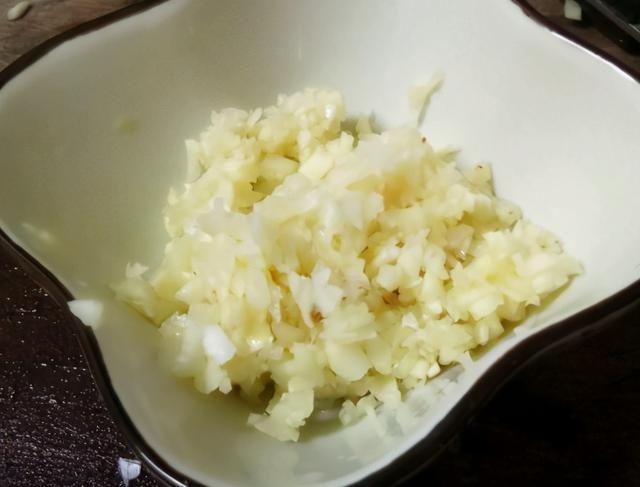 脆爽|清炒油麦菜,不可直接下锅炒,大厨说多加1个步骤,脆爽不发黄