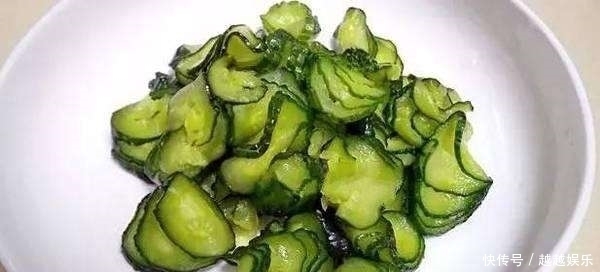 抢光|告诉你一个黄瓜的新吃法, 一上餐桌就被大家抢光, 非常开胃好吃