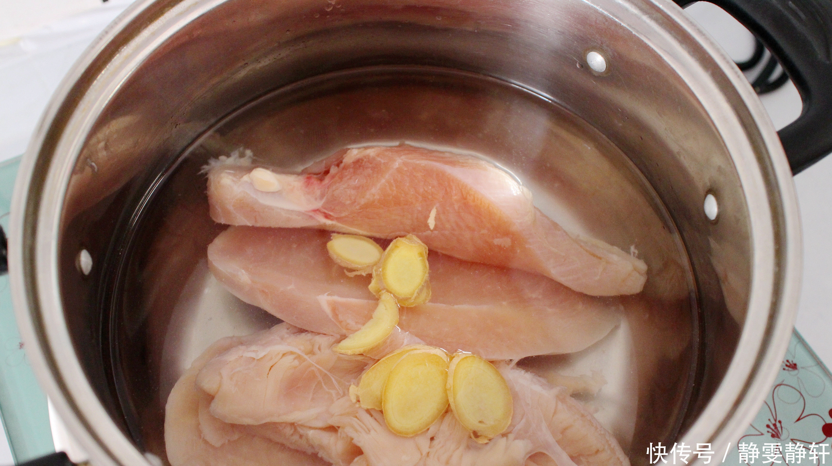 凉拌鸡胸肉丝, 10块钱拌一盘, 下酒又下饭, 爽口开胃补足了蛋白质