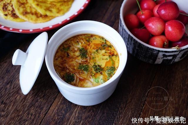 鸡蛋加这两样一起蒸,营养翻倍味道香,早餐给孩子吃相当不错